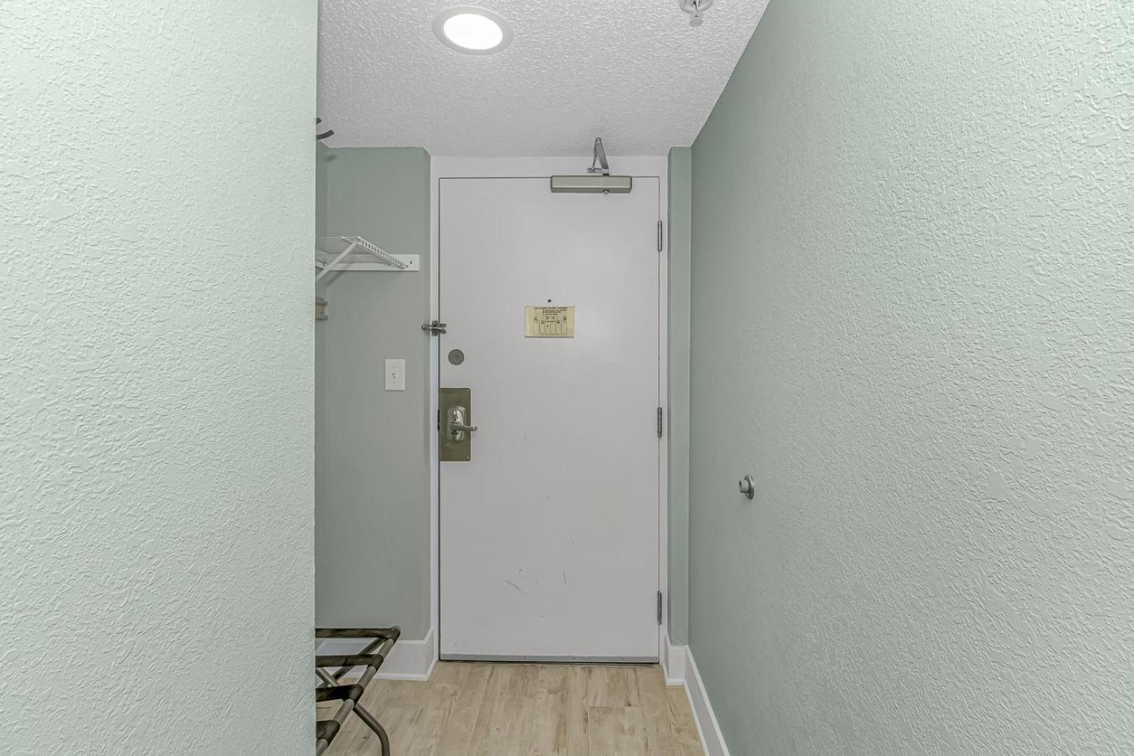 Immaculate! Beautifully Renovated Oceanfront 1 Bedroom Suite - Sleeps 6! - Roxanne Towers Unit 804 Myrtle Beach Exterior photo