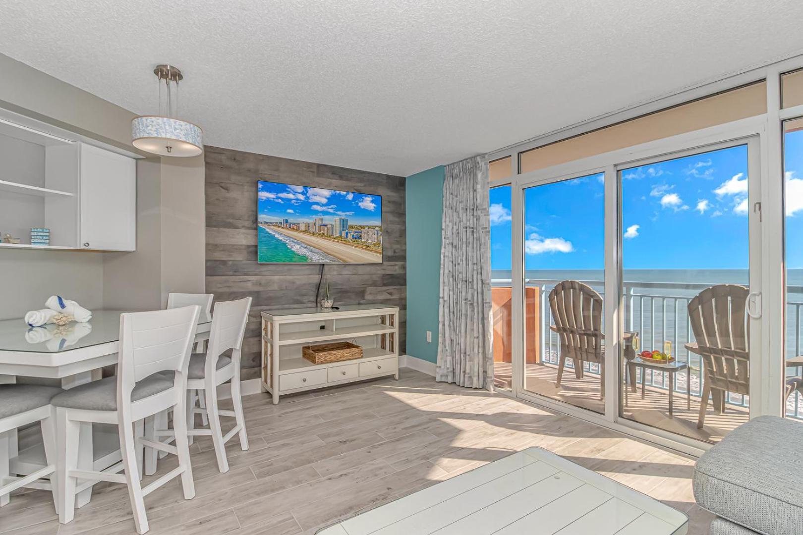 Immaculate! Beautifully Renovated Oceanfront 1 Bedroom Suite - Sleeps 6! - Roxanne Towers Unit 804 Myrtle Beach Exterior photo